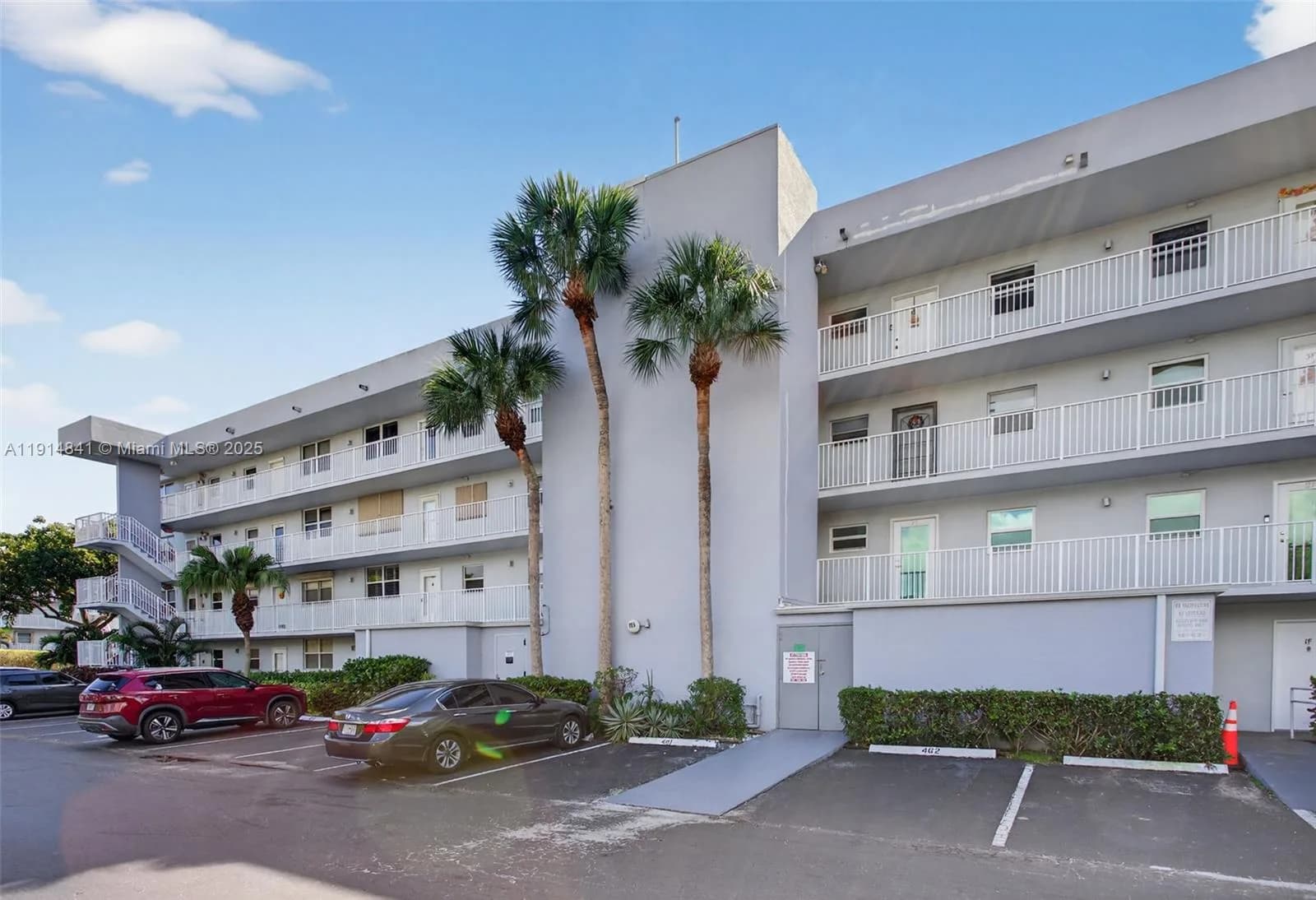 115 Royal Park Dr # 2C, Oakland Park FL 33309