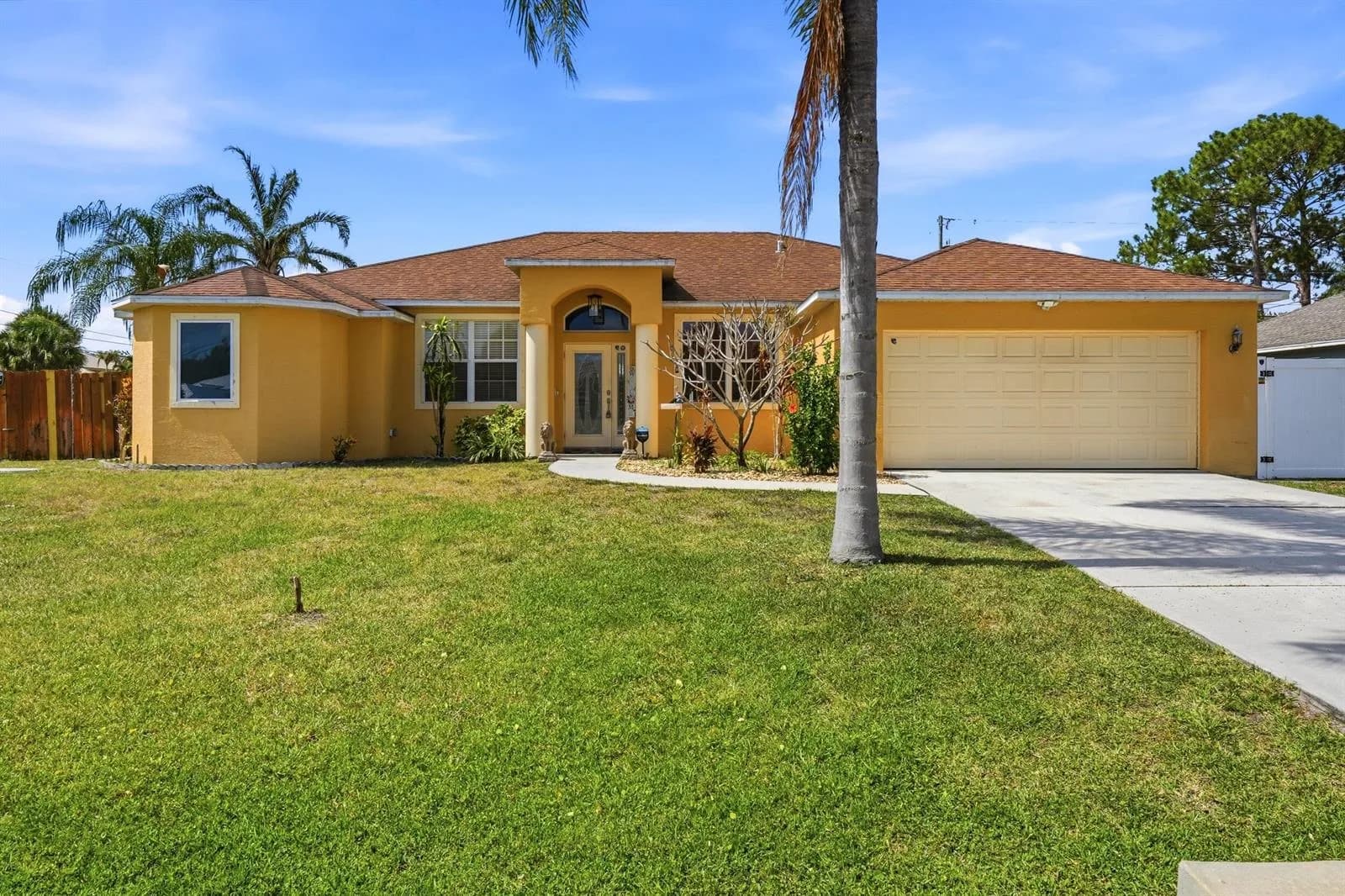 1202 SW San Esteban Avenue, Port St. Lucie FL 34953