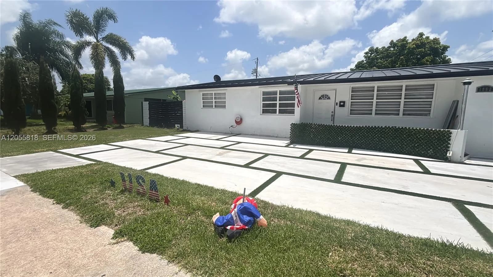 1892 NW 8th Ter, Homestead FL 33030