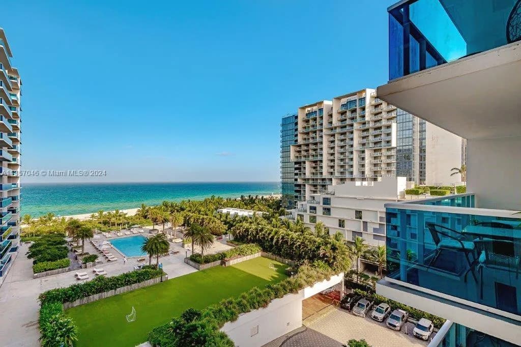 2301 Collins Ave # 842, Miami Beach, FL 33139