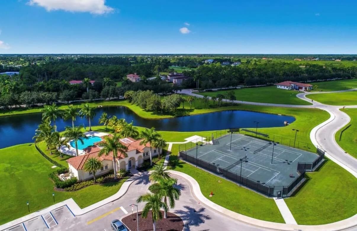 163 SE Via Lago Garda, Port St. Lucie FL 34952
