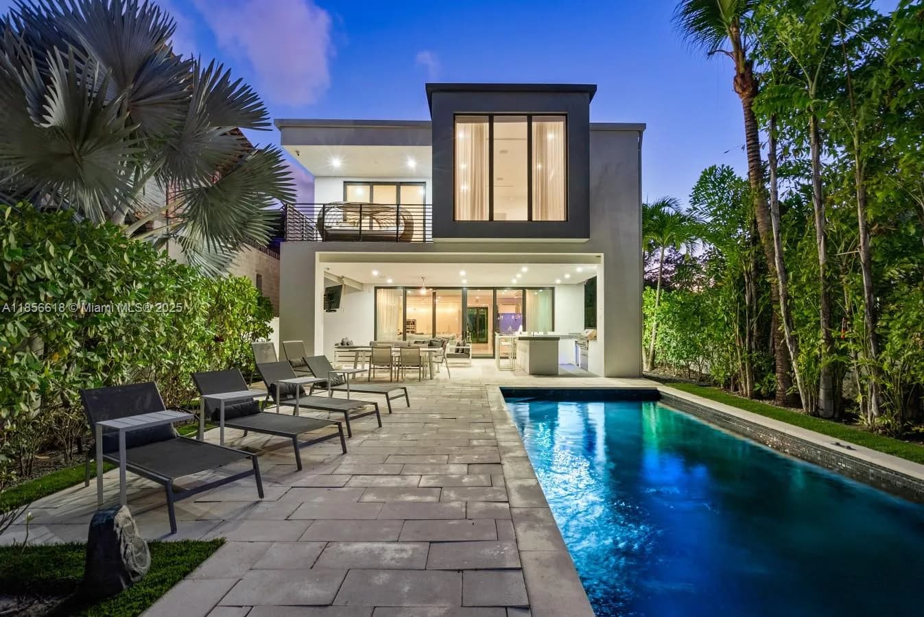 310 SE 11th Ave, Fort Lauderdale FL 33301