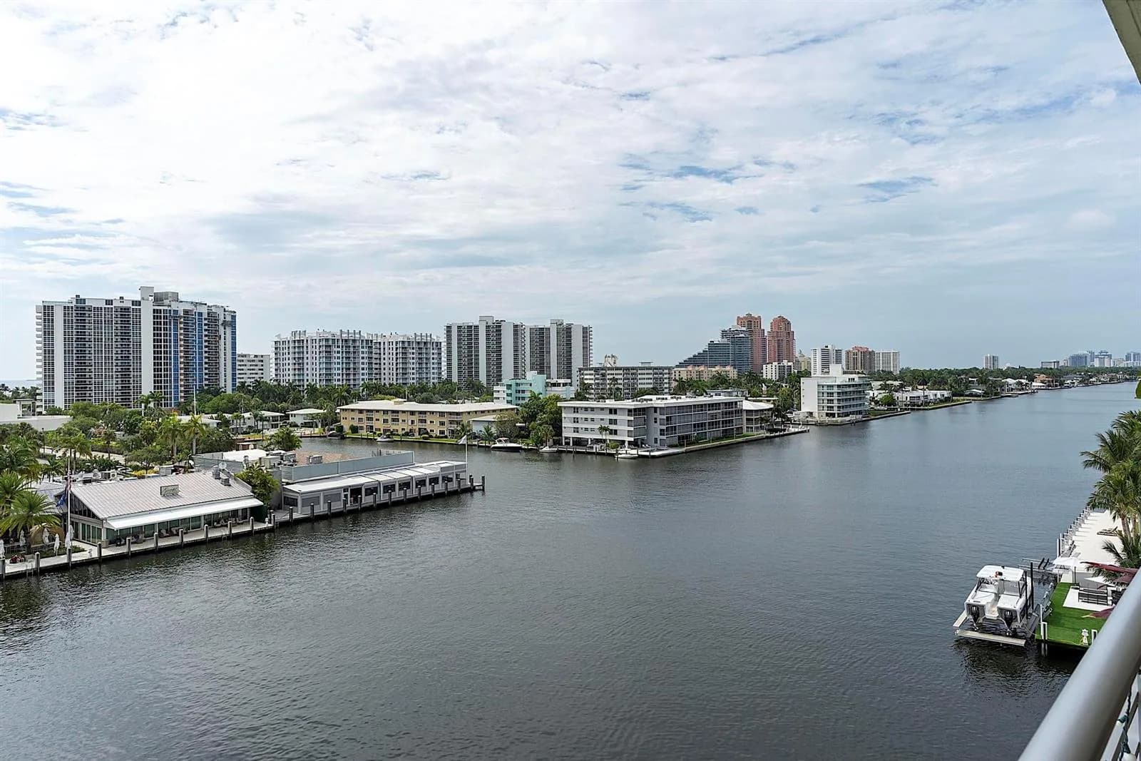 2900 NE 30th Street # Apt 8j, Fort Lauderdale, FL 33306