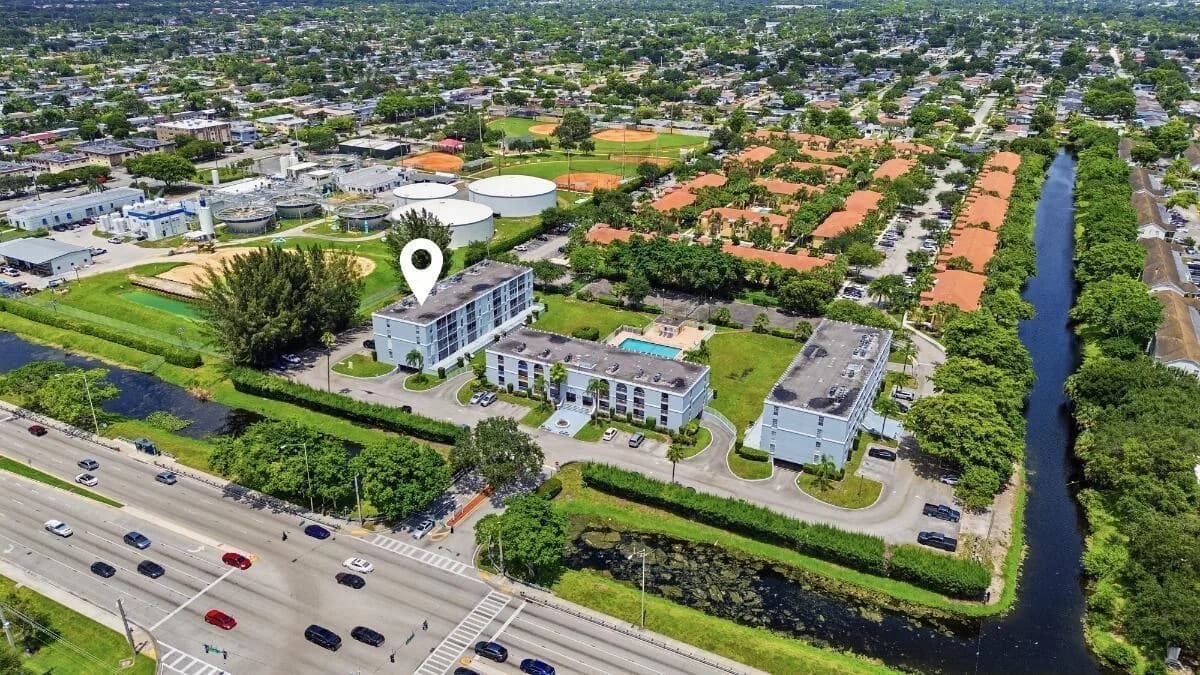 7980 N French Drive # Unit 3-305, Pembroke Pines, FL 33024