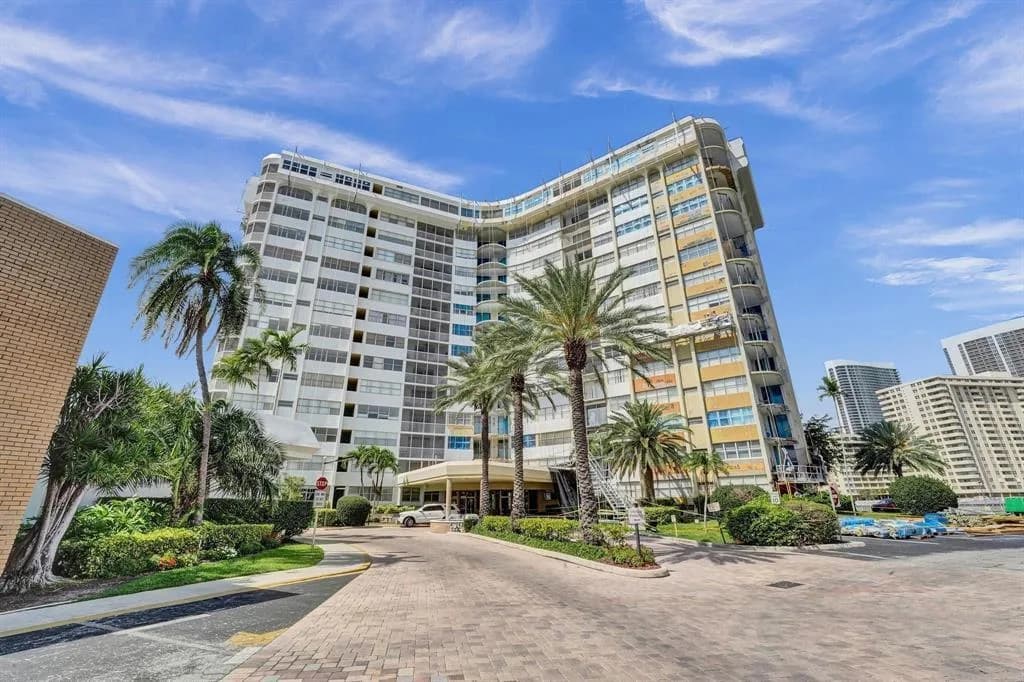 100 Golden Isles Drive # 815, Hallandale Beach FL 33009