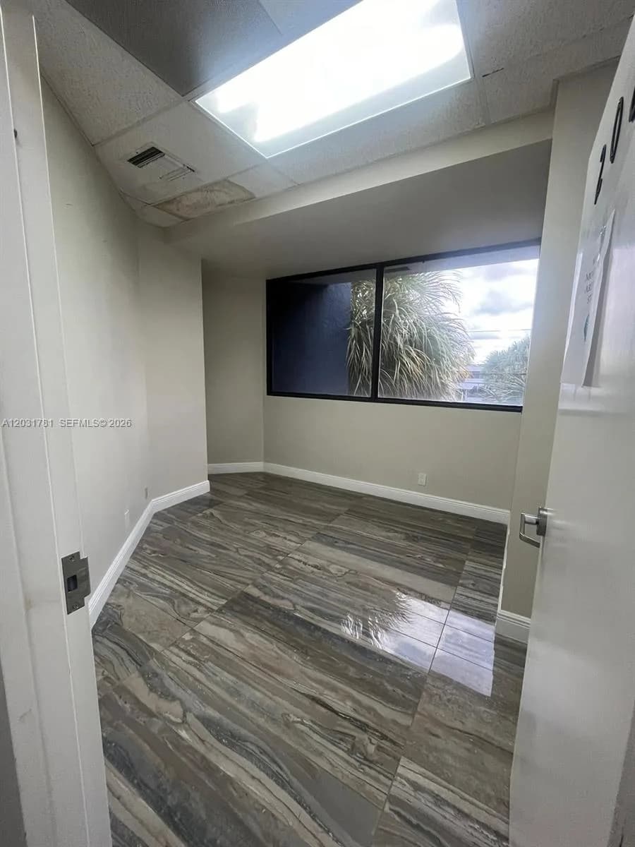 6101 W Atlantic Blvd # 208, Margate FL 33063