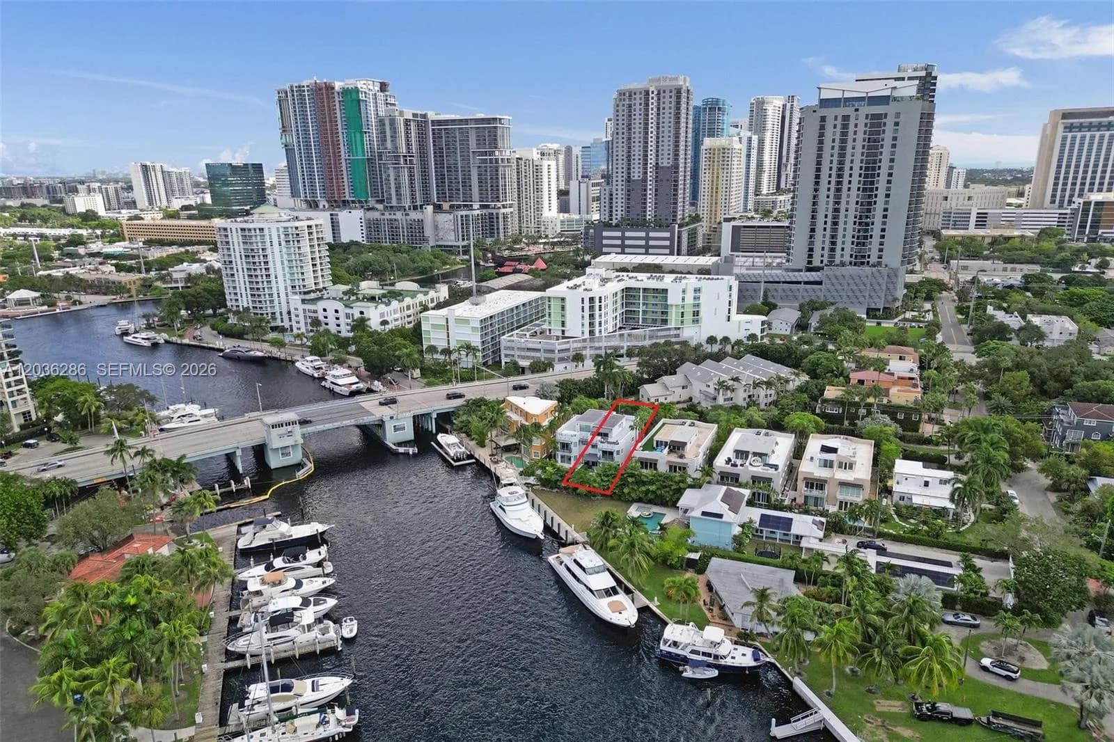 453 SW 5th Ave, Fort Lauderdale FL 33315