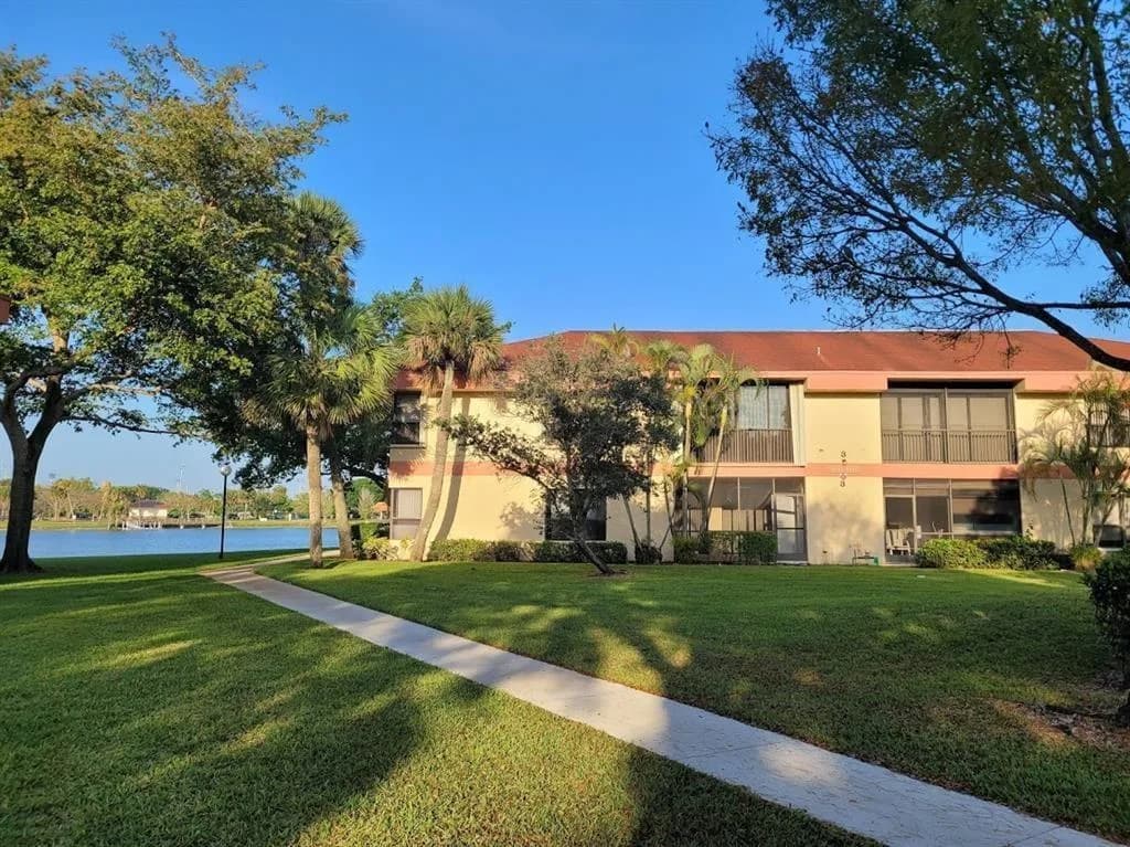 2744 S Carambola Circle # 1919, Coconut Creek FL 33066