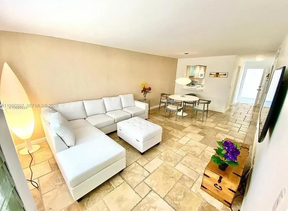 240 Galen Dr # 314, Key Biscayne, FL 33149