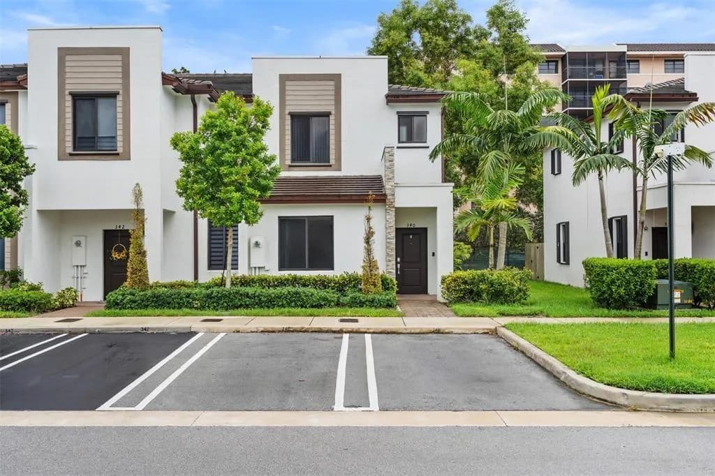 340 NE 208th Terrace # 340, Miami, FL 33179