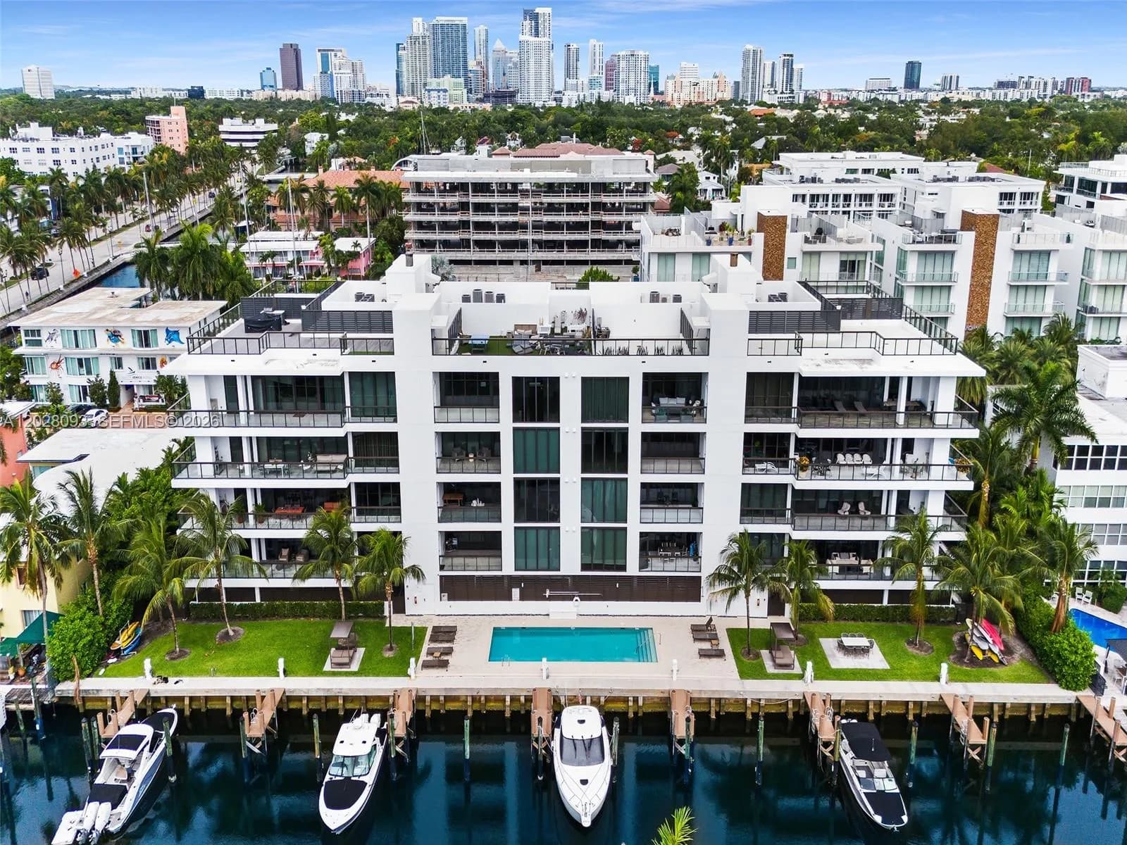 30 Isle Of Venice Dr # 403, Fort Lauderdale FL 33301