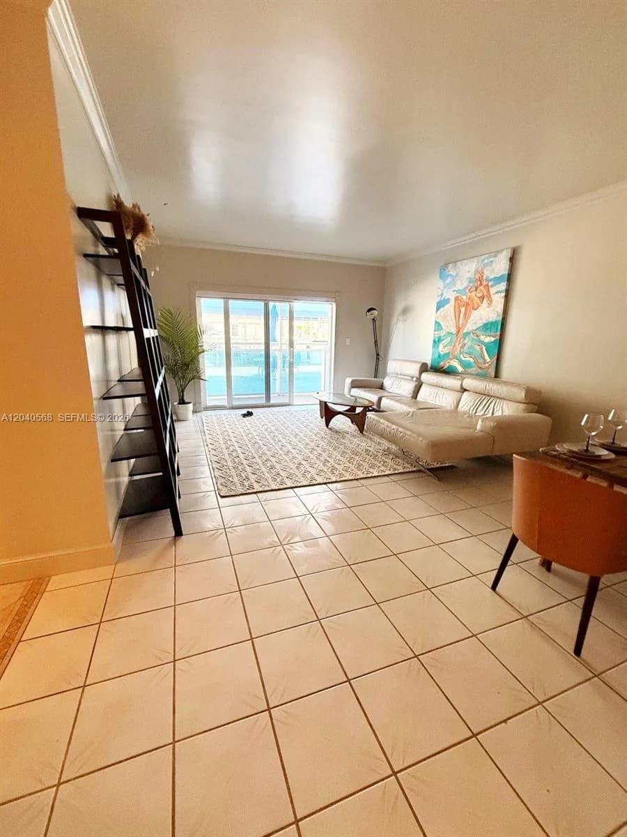 1701 S Ocean Dr # 105, Hollywood, FL 33019