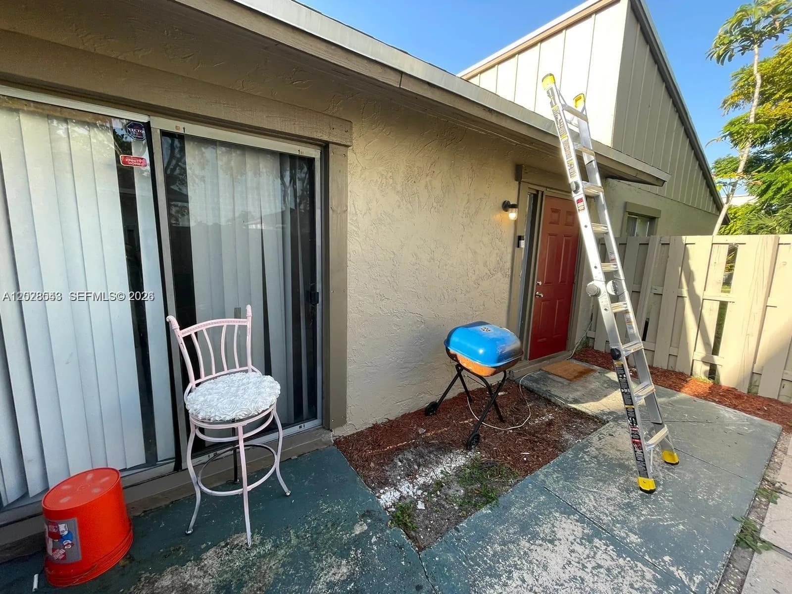 5813 NW 21st St # 20-C, Lauderhill, FL 33313
