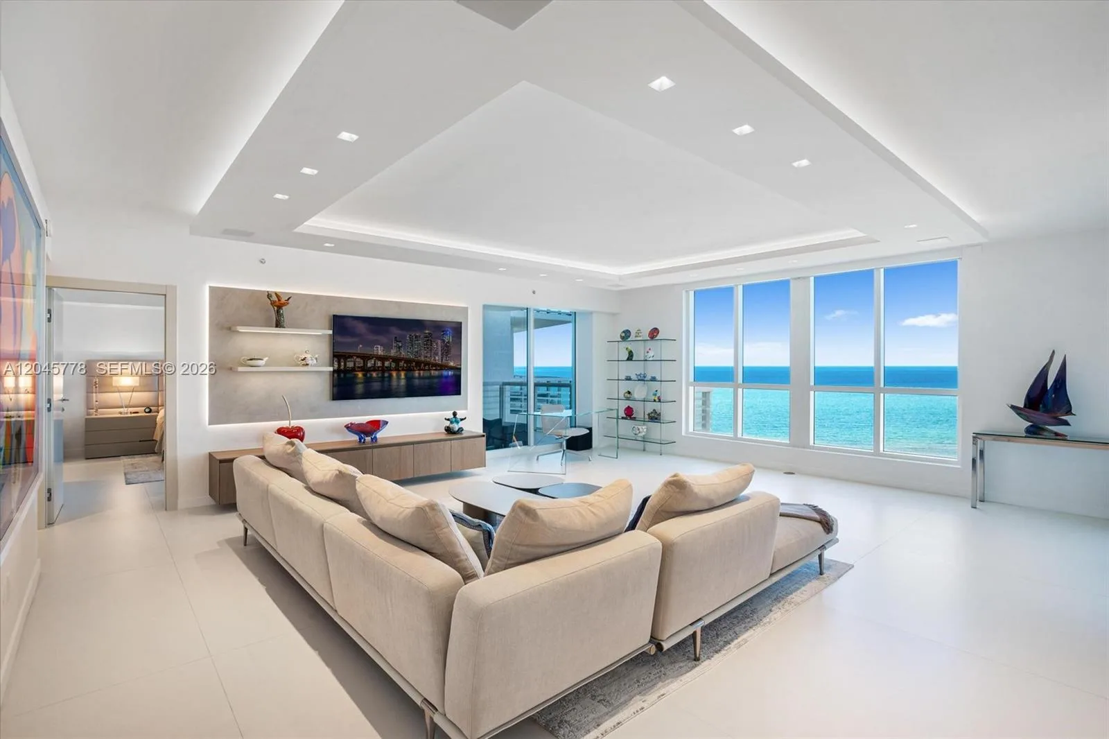 3801 Collins Ave # 1503, Miami Beach, FL 33140