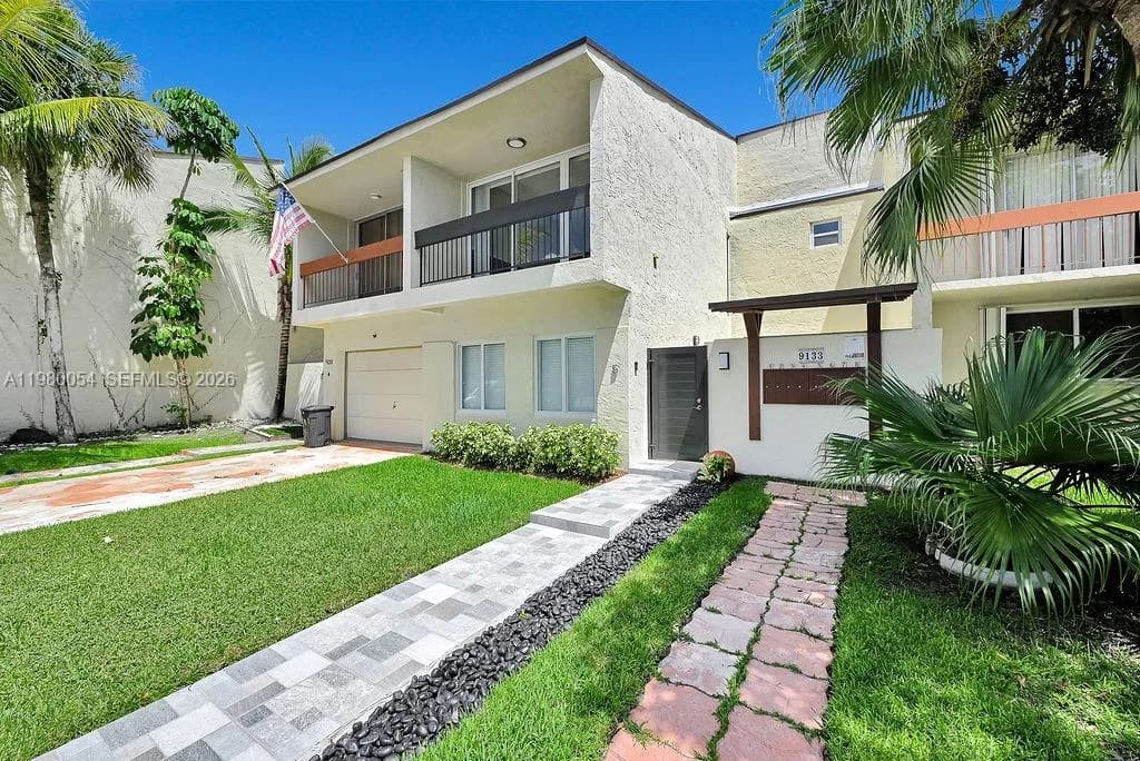 9133 Fontainebleau Blvd # 5, Miami FL 33172