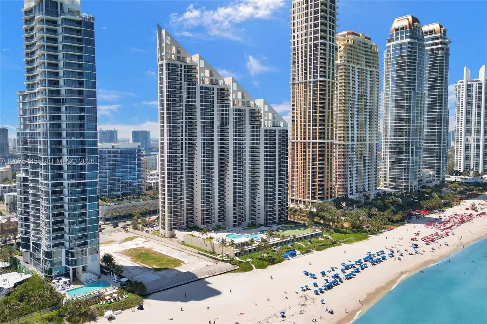 17555 Collins Ave # 802, Sunny Isles Beach, FL 33160