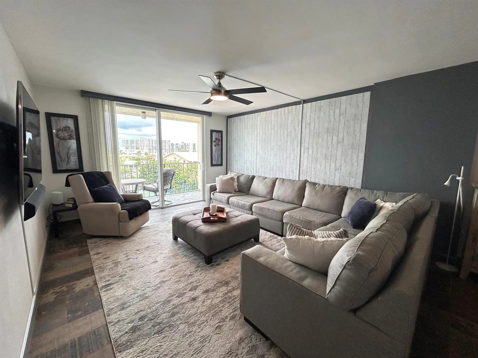 1009 N OCEAN Boulevard N # 401, Pompano Beach, FL 33062