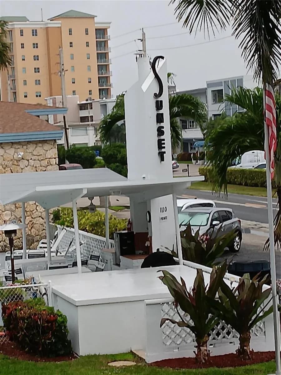 1110 N Riverside Drive # 26, Pompano Beach, FL 33062