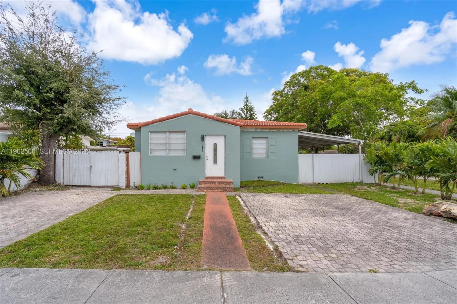 941 SW 31st Ct, Miami, FL 33135