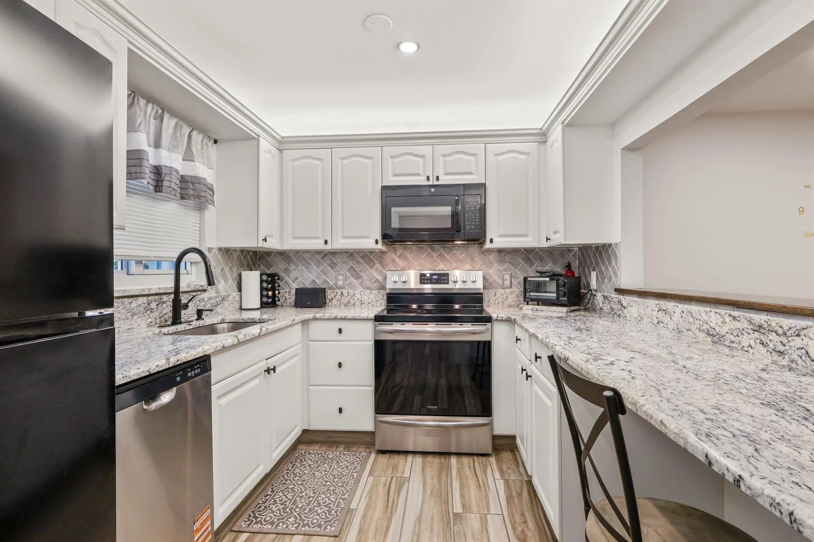2950 SE Ocean Boulevard # 5, Stuart FL 34996