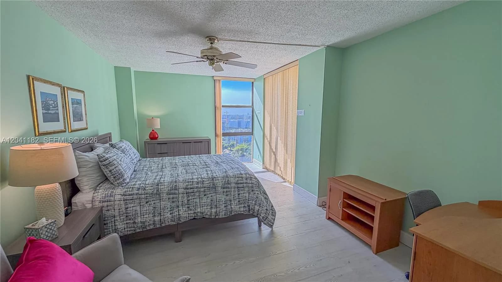 20335 W Country Club Dr # 2102, Aventura, FL 33180