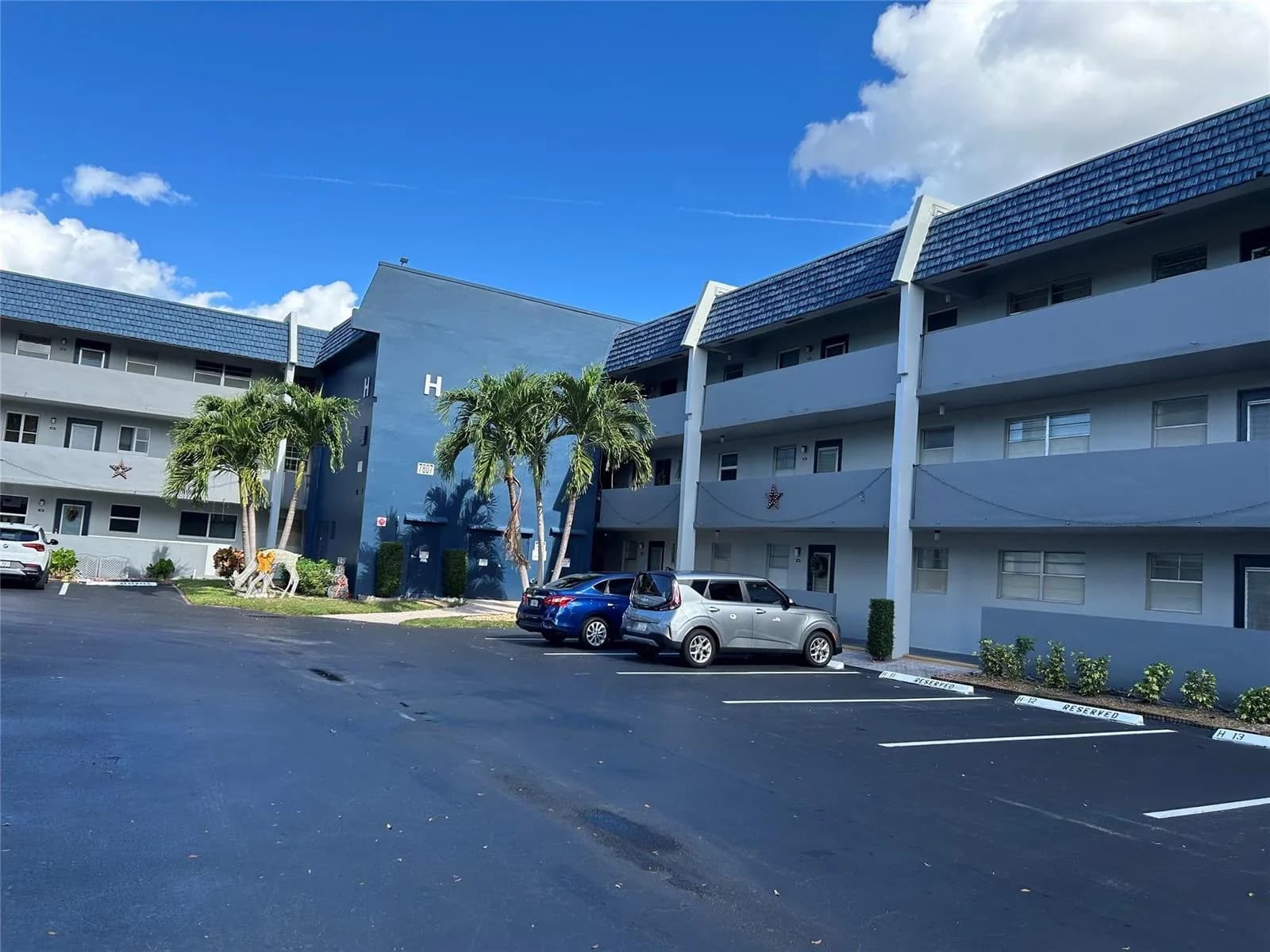7807 Golf Circle Drive # 205, Margate FL 33063