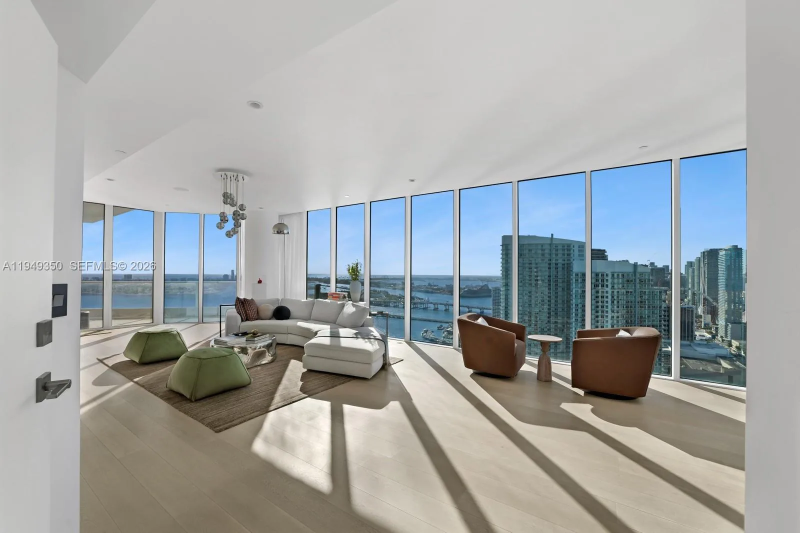 2020 N Bayshore Dr # PH4302, Miami, FL 33137