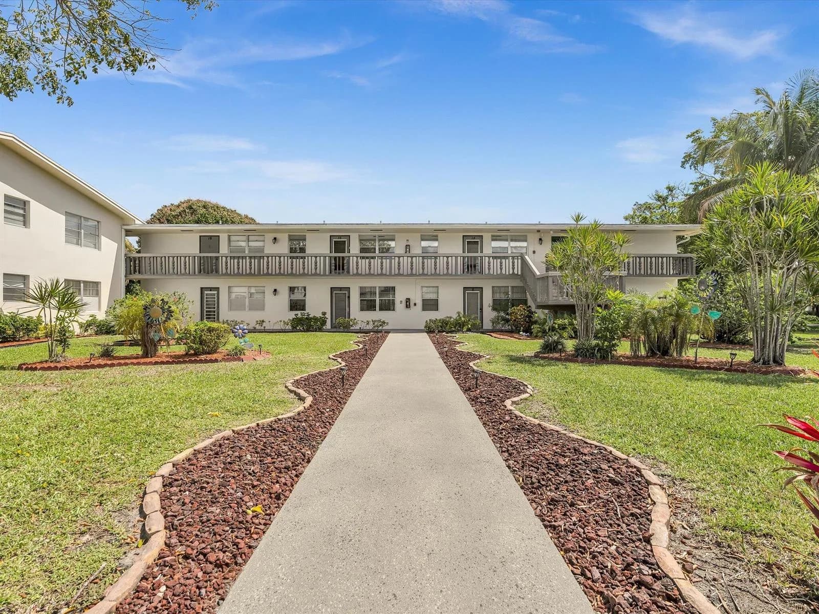 5 MARKHAM A # A, Deerfield Beach FL 33442