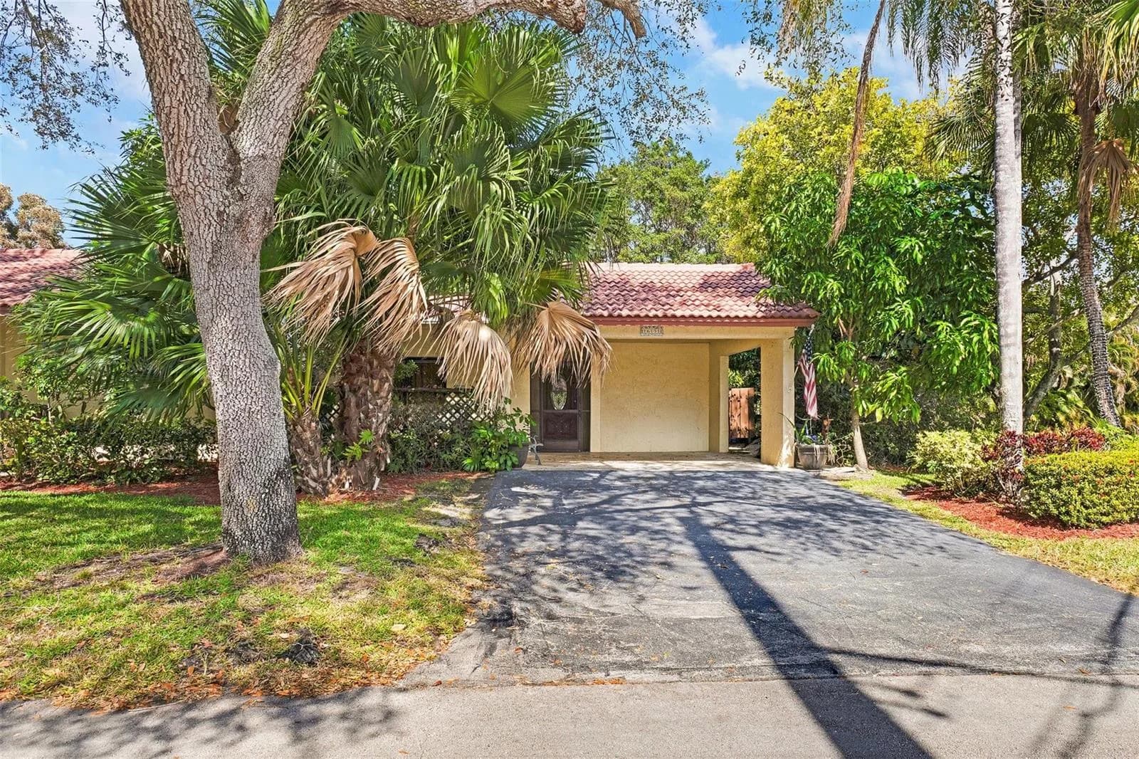 16131 Laurel Drive # 33, Weston FL 33326