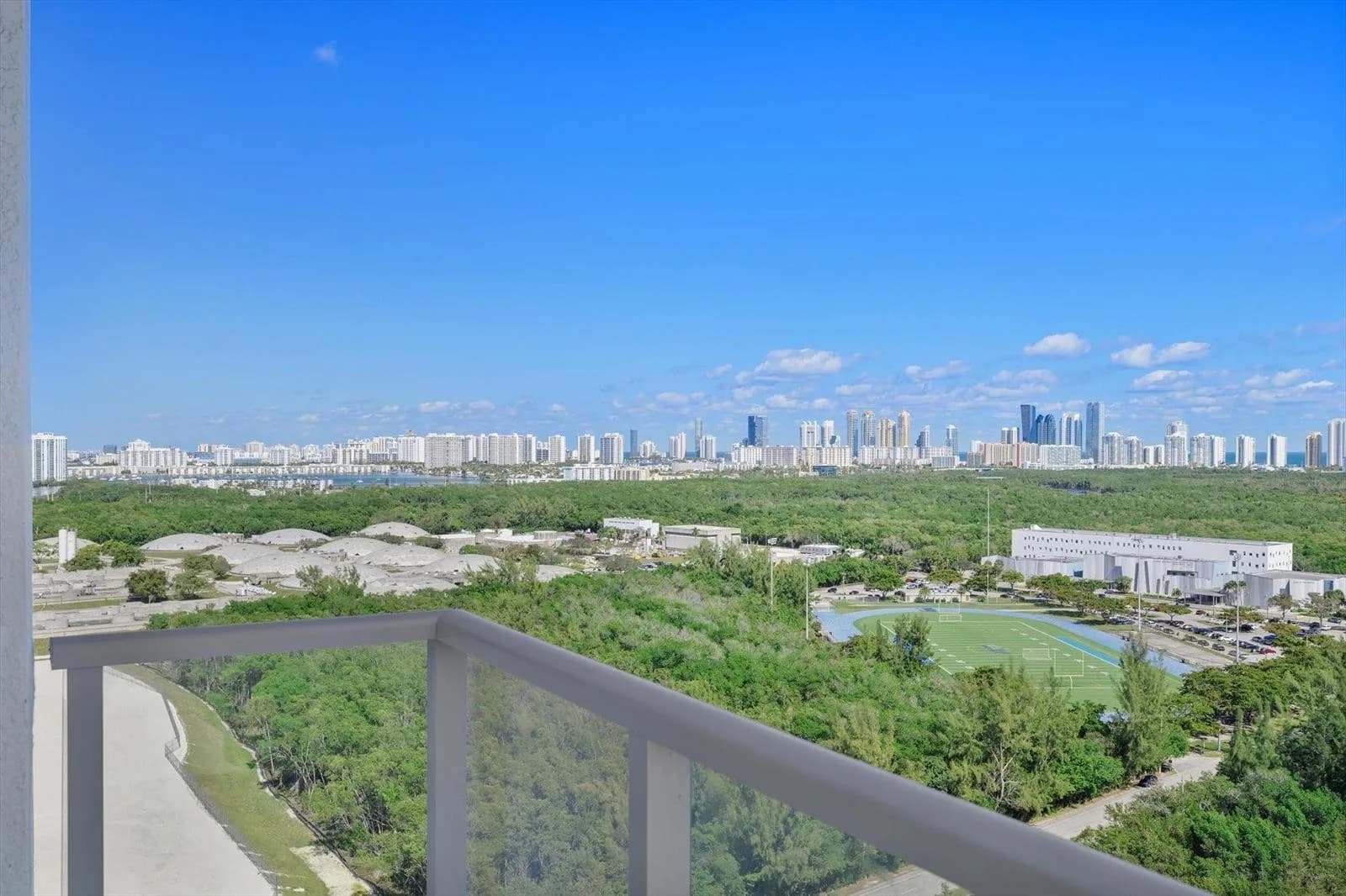 15051 Royal Oaks Lane # 2106, North Miami, FL 33181