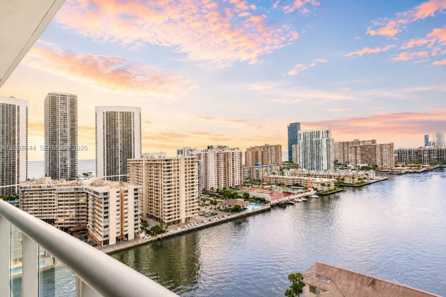 2602 E Hallandale Beach Blvd # R1905, Hallandale Beach FL 33009