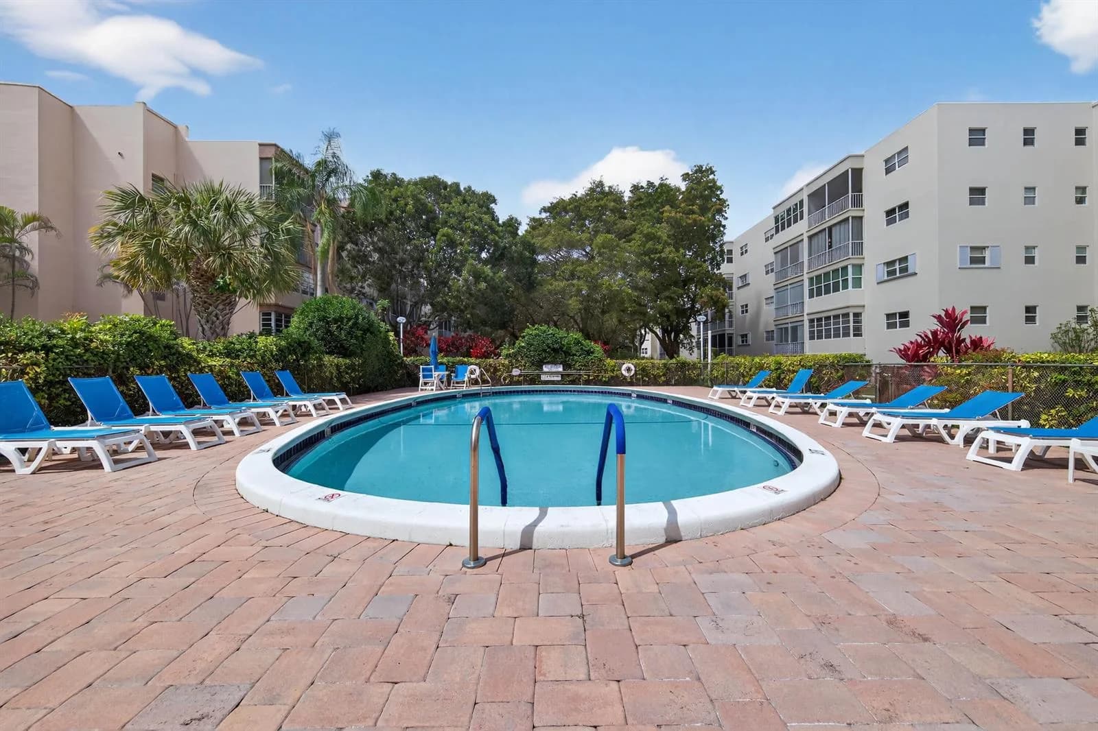 6731 Cypress Road # 402, Plantation FL 33317