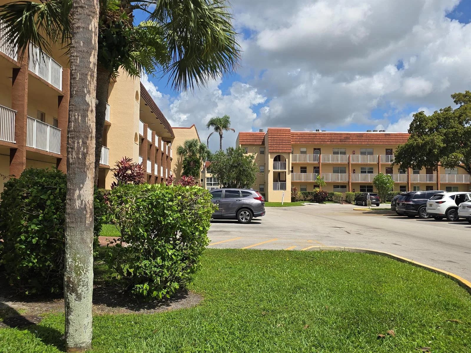 2881 N Pine Island Road, Sunrise FL 33322