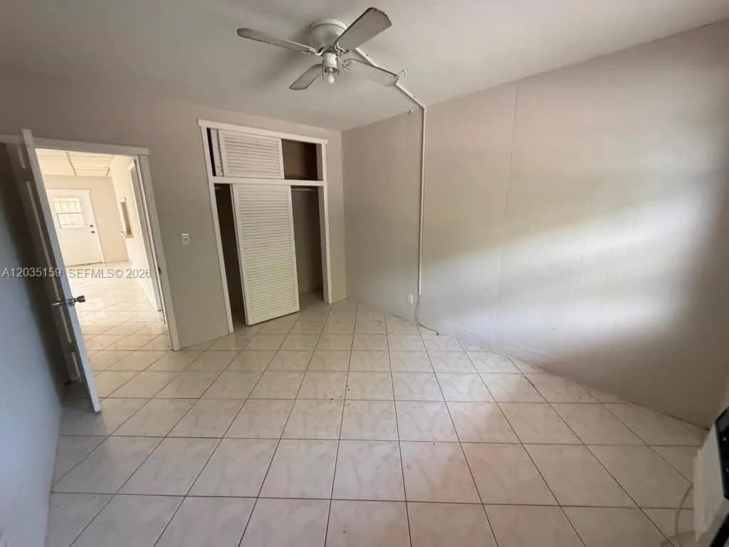 2917 Plunkett St # 15C, Hollywood FL 33020