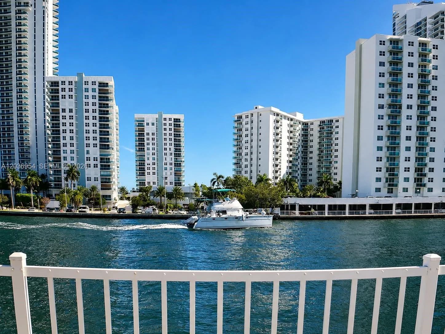 1000 Parkview Dr # 505, Hallandale Beach FL 33009