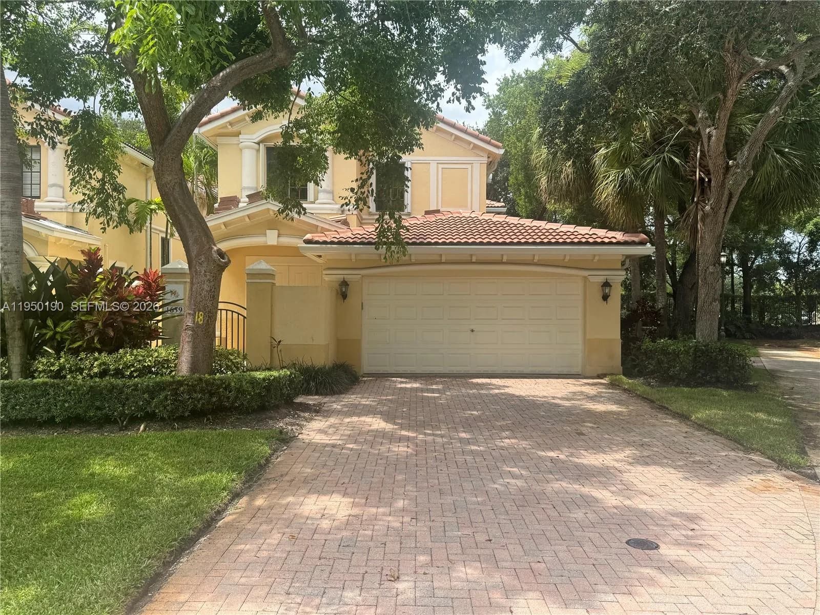 1659 Passion Vine Cir # 18-4, Weston FL 33326