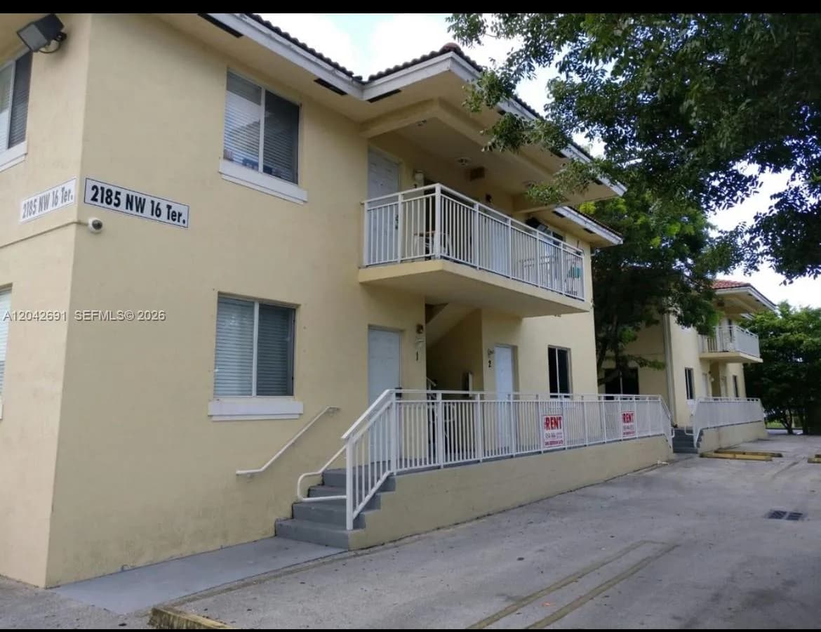 2185 NW 16th Ter # 10, Miami, FL 33125