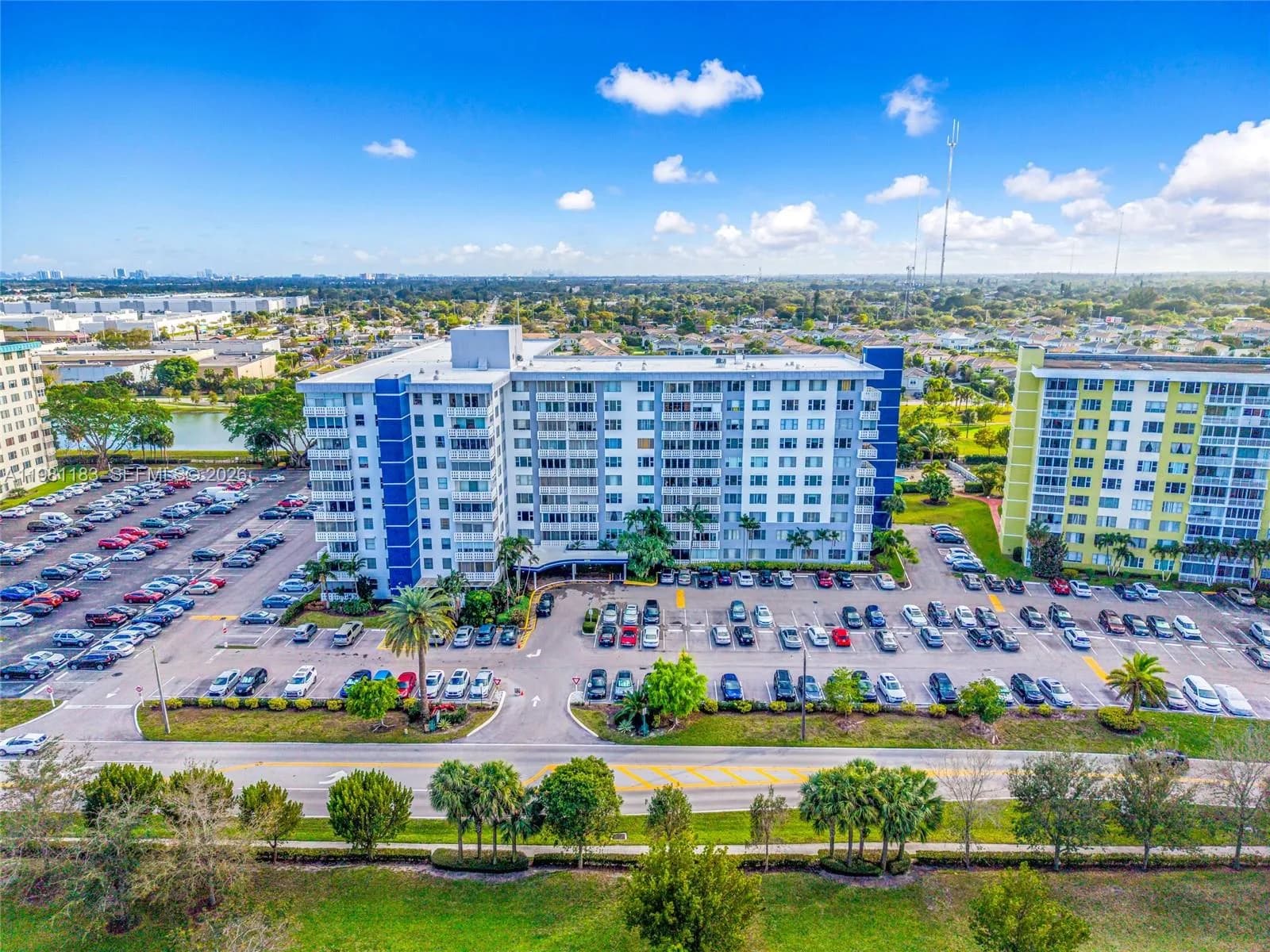 4350 Hillcrest Dr # 200, Hollywood, FL 33021